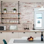 Regius White Apartment