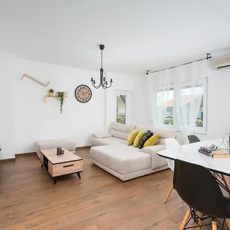 Apartment Regius White Trogir