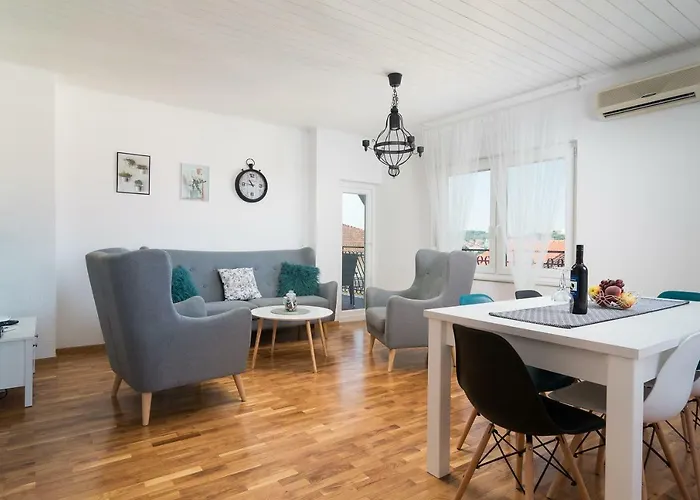 Regius White * Traù