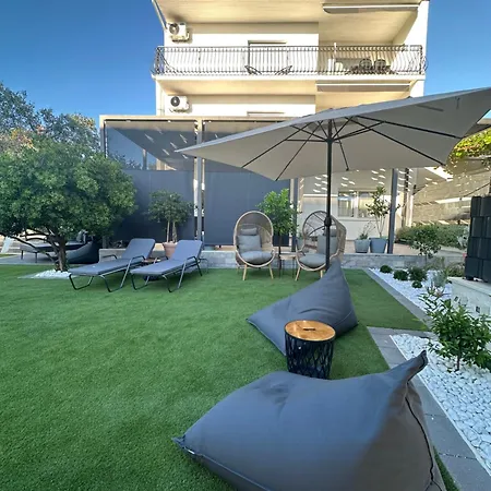 Regius White Apartman *