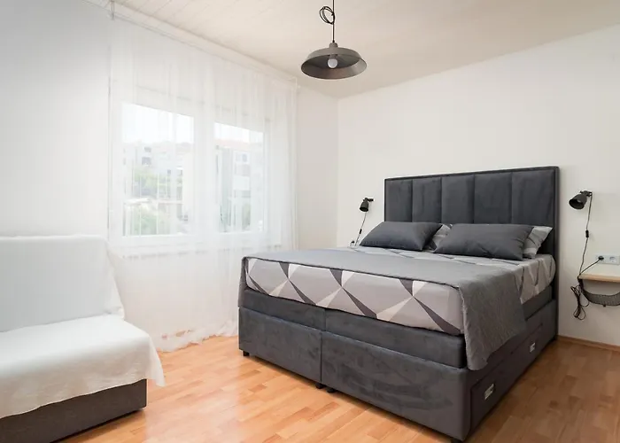 Apartment Regius White