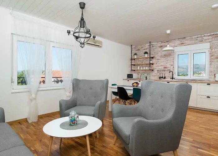 Regius White Appartement *